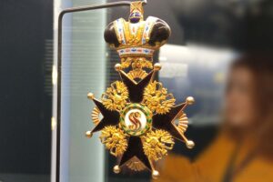 Самые редкие и ценные награды в мире: истории, которые скрывают медали